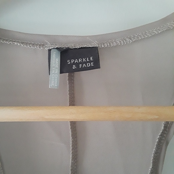 Sheer tank with sequins - Picture 4 of 4